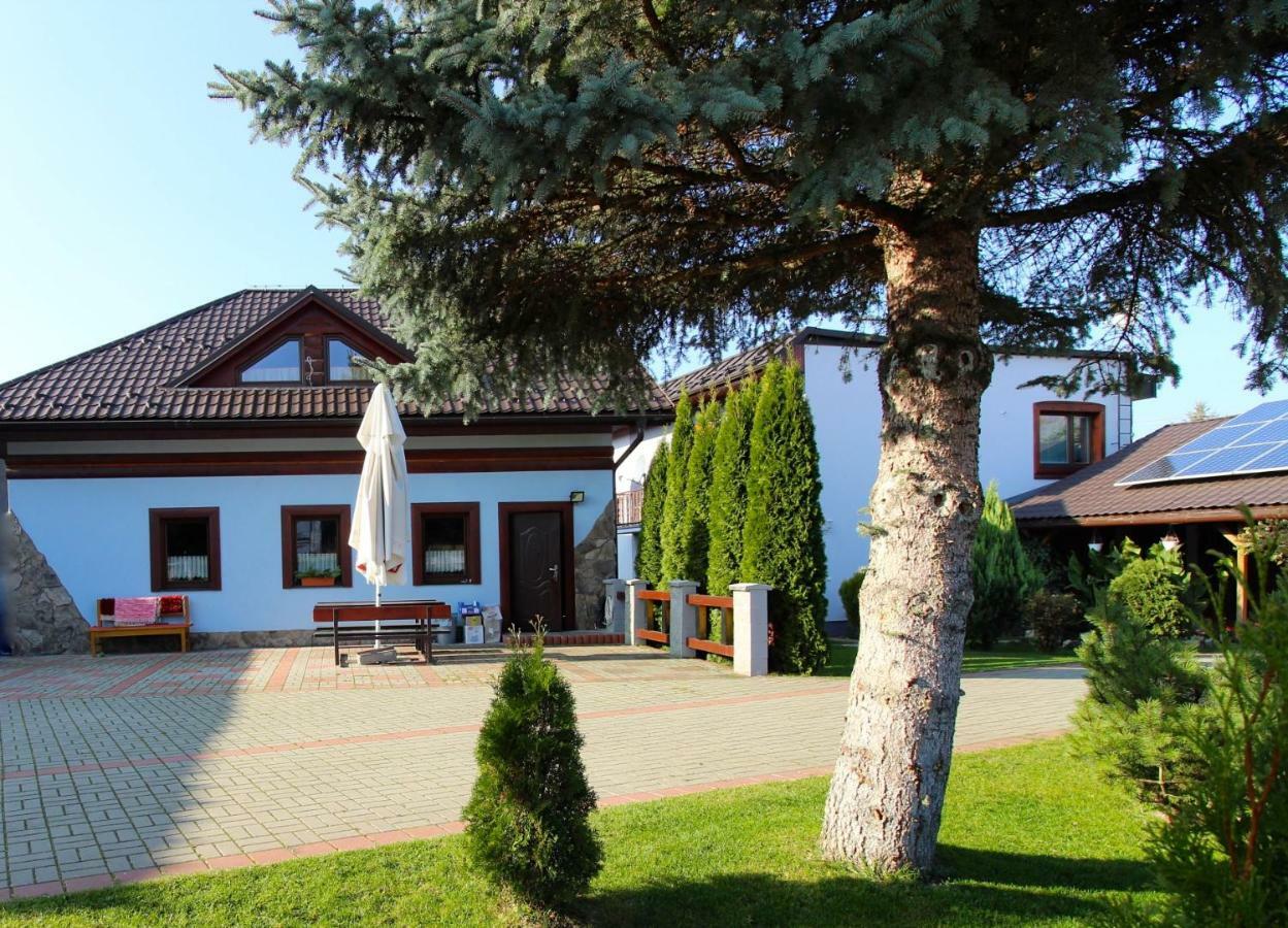 Penzion Saty Liptovske Sliace Exterior photo